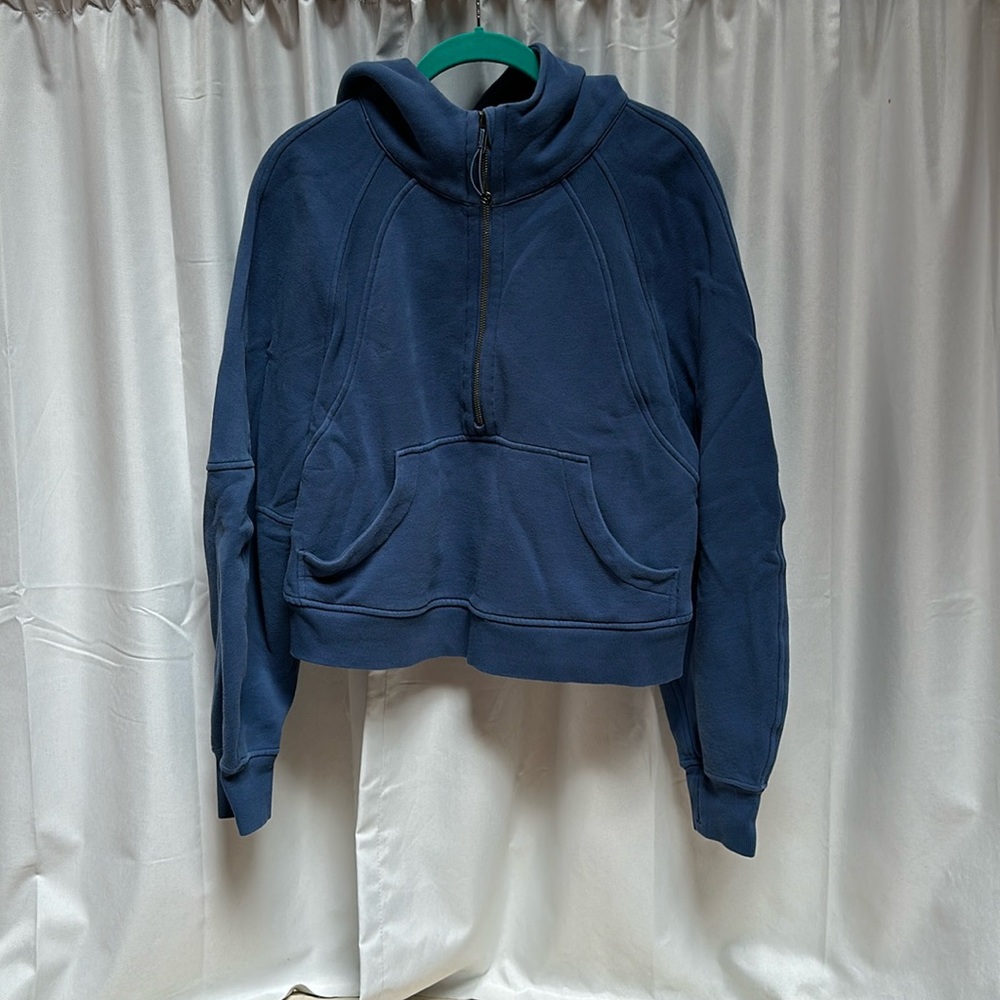 Lululemon scrubs crop quarter zip hoodie, size m/l cornflower blue